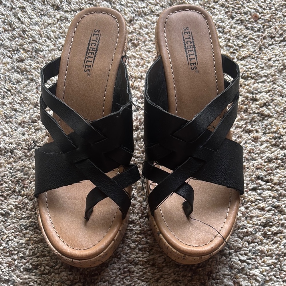 Seychelles Black and Tan Casual Sandals with Contoured Sole